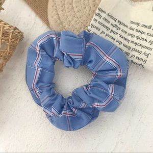 Brandy melville Blue plaid print scrunchie